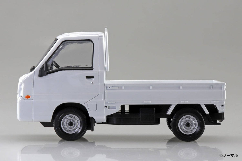 Aoshima 1/32 Subaru Sambar Truck (Frost White)