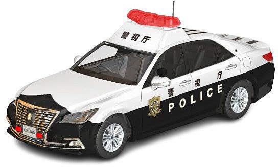 Aoshima 1/32 Toyota Crown Patrol Car Armable