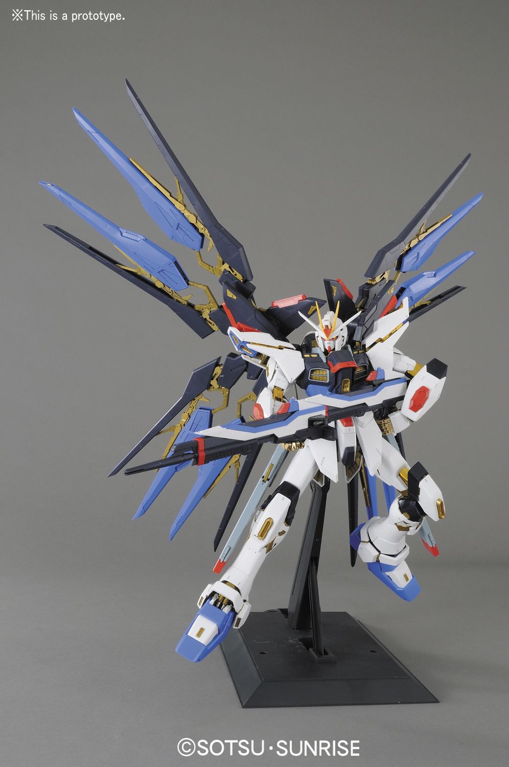 PG 1/60 Strike Freedom Gundam