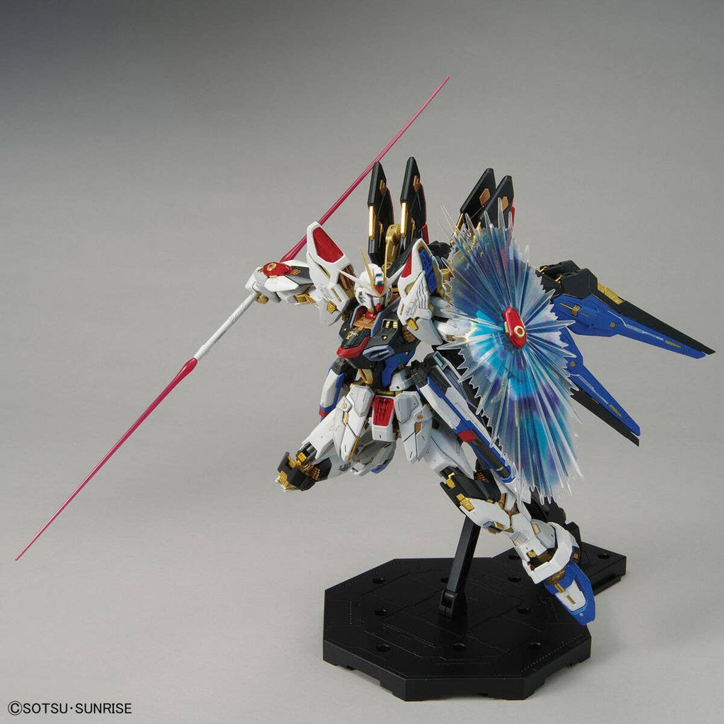 1/100 MGEX Strike Freedom Gundam (Gundam Seed Destiny)
