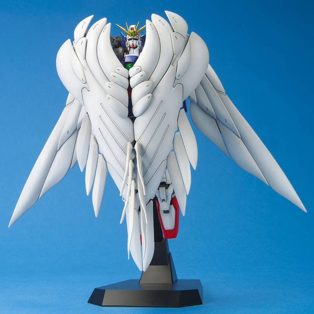 MG 1/100 Wing Gundam Zero Custom